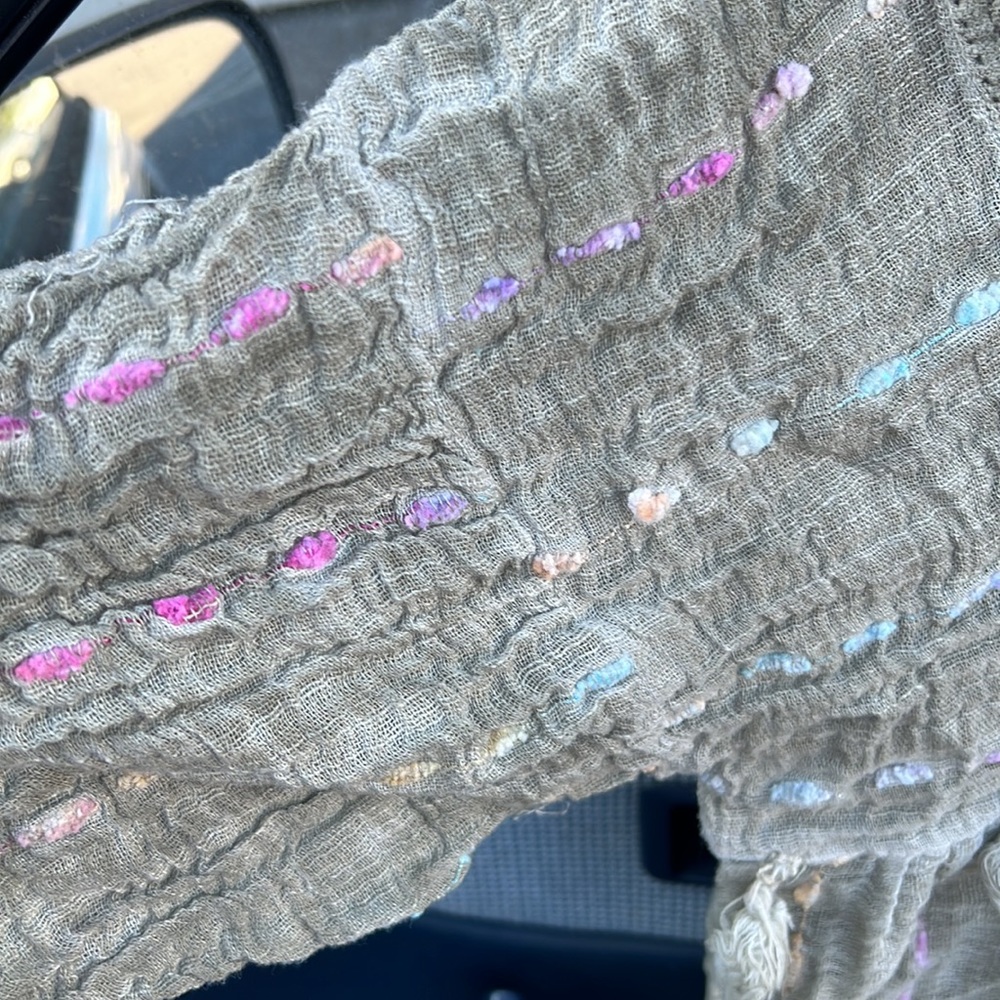 Sacred Threads Top - image 3